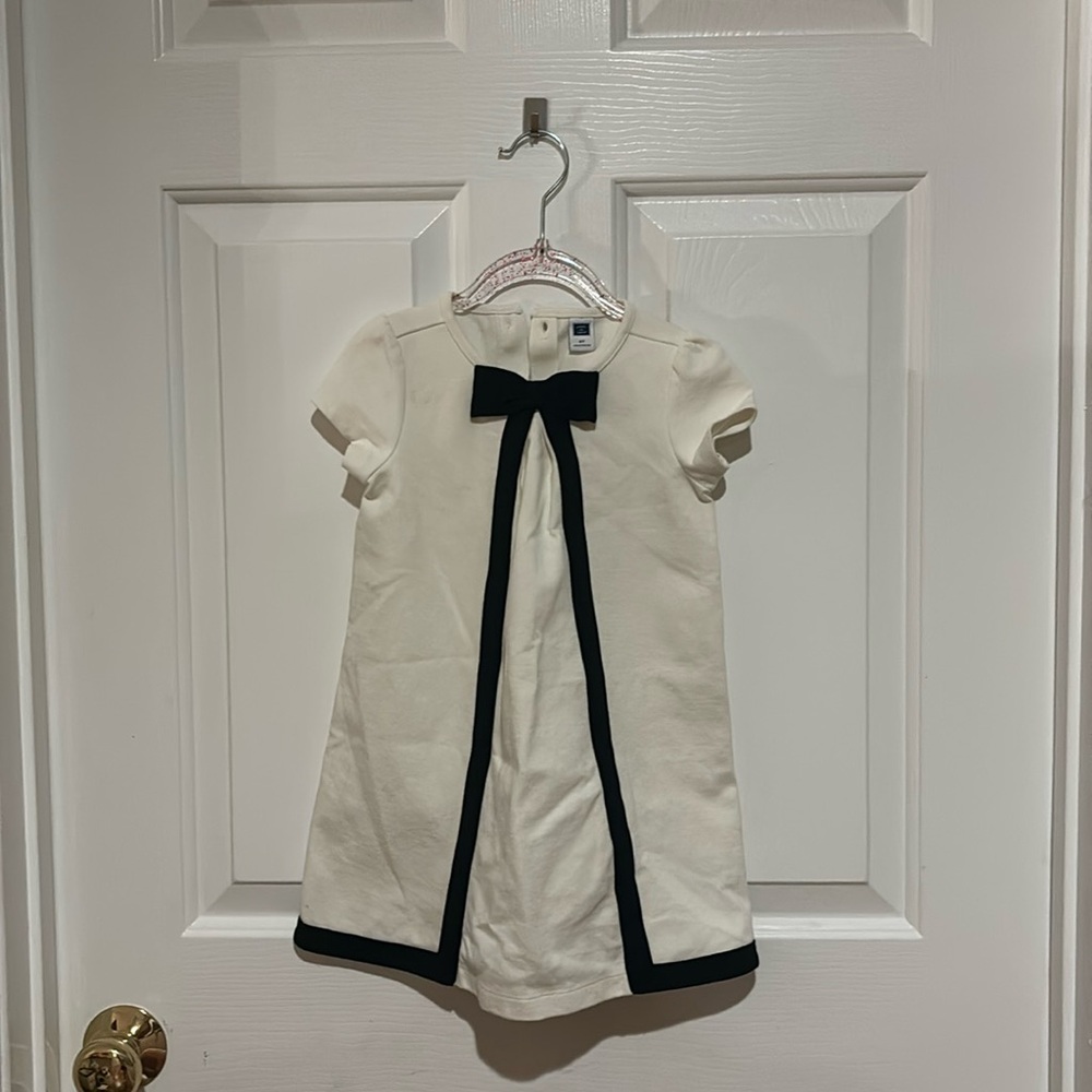 Janie And Jack Off White Dress w Black Piping 2T